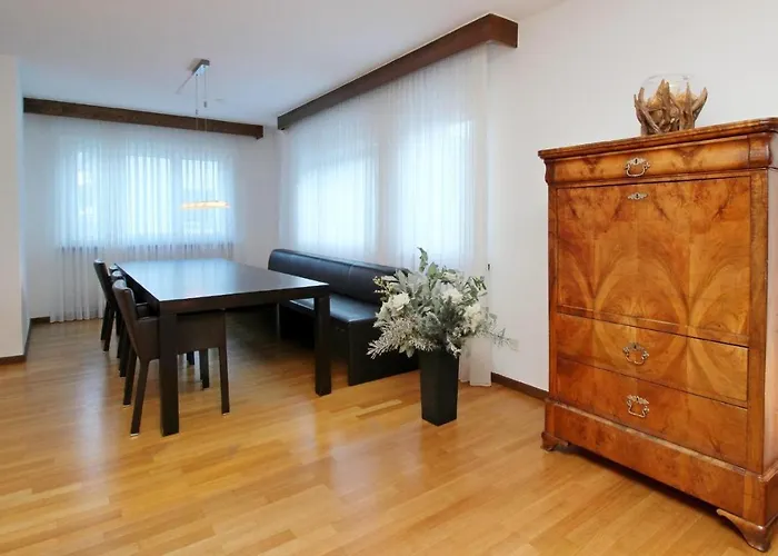 Chesa Alice شقة *